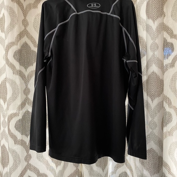 Under Armor Fitted Cold Gear 1/4 Zip Up- Large - Picture 7 of 7